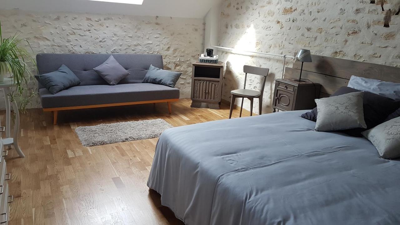 Le Pre De La Rue Bed and Breakfast Bouesse Eksteriør billede