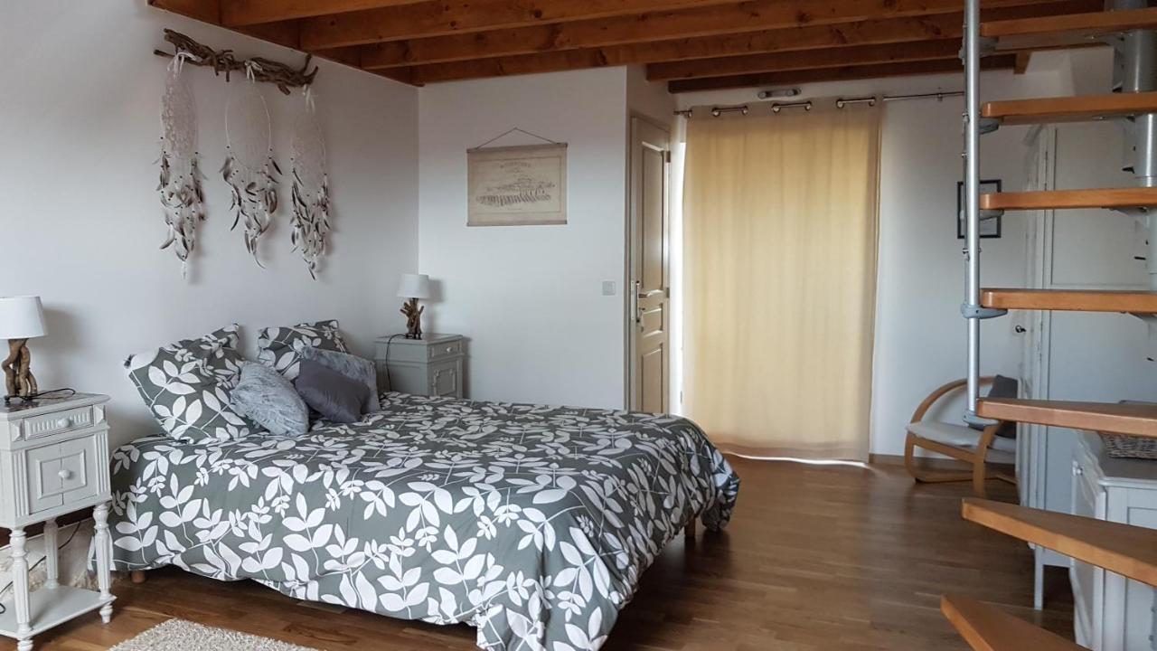 Le Pre De La Rue Bed and Breakfast Bouesse Eksteriør billede