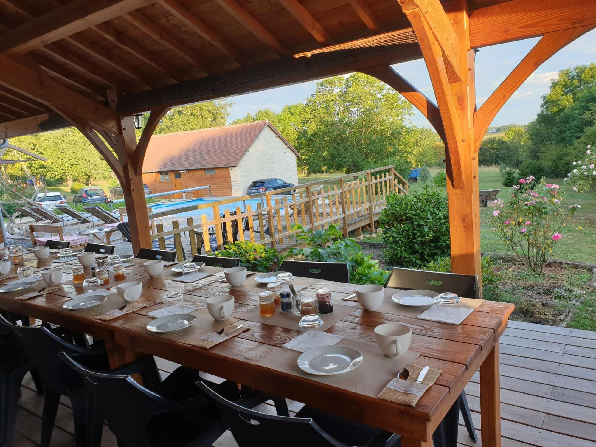 Le Pre De La Rue Bed and Breakfast Bouesse Eksteriør billede